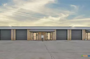 1419 Fleming Dr, Seguin, TX 78155 - Photo 1