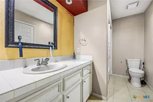 320 Highland Dr, Burnet, TX 78611 - Photo 22