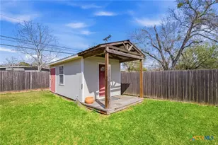 4711 Dahlia Ln, Victoria, TX 77904 - Photo 26