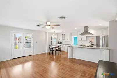 4711 Dahlia Lane, Victoria, TX 77904 - Photo 8