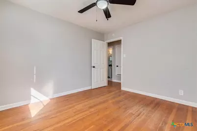 704 S 3rd Street, Copperas Cove, TX 76522 - Photo 16