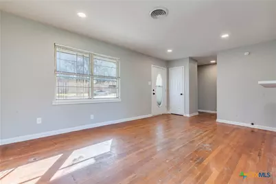 704 S 3rd Street, Copperas Cove, TX 76522 - Photo 10