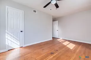 704 S 3rd St, Copperas Cove, TX 76522 - Photo 14