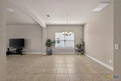 688 Community Drive, New Braunfels, TX 78132 - Photo 6