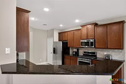 688 Community Drive, New Braunfels, TX 78132 - Photo 12