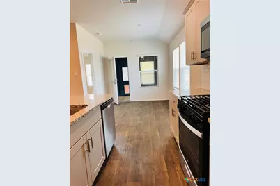 417 Deborah Drive, New Braunfels, TX 78130 - Photo 4