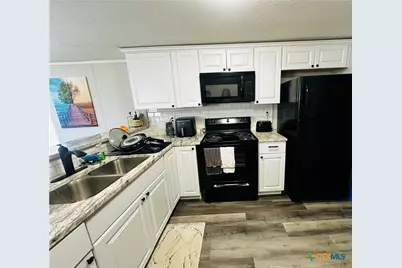 309 Cottonwood Avenue, Luling, TX 78648 - Photo 8