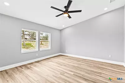 6638 Hickory Forrest Drive, Seguin, TX 78155 - Photo 10