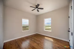 193 Powderhorn Ln, Port Lavaca, TX 77979 - Photo 30