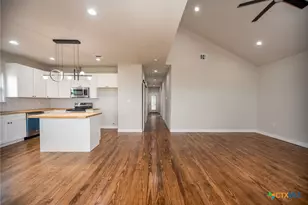 193 Powderhorn Ln, Port Lavaca, TX 77979 - Photo 10