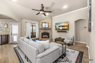 209 Sheridan Loop, Belton, TX 76513 - Photo 2