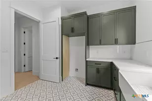 8109 Kuhn Dr, Austin, TX 78736 - Photo 14