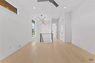 8109 Kuhn Dr, Austin, TX 78736 - Photo 36
