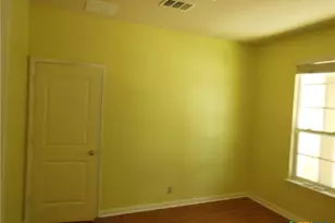 753 Great Oaks Dr, New Braunfels, TX 78130 - Photo 6