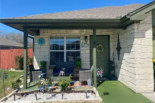 1004 Leah Dr, Troy, TX 76579 - Photo 2