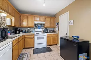 3210 Raven Dr, Killeen, TX 76543 - Photo 16