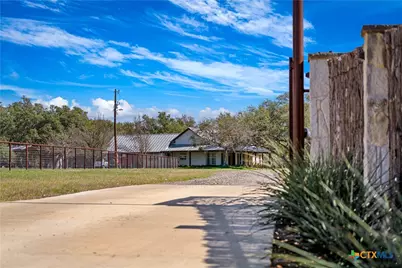 2444 Purgatory Road, New Braunfels, TX 78132 - Photo 20