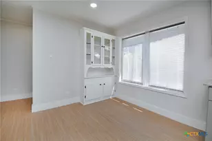 502 Berwick St, Victoria, TX 77904 - Photo 16