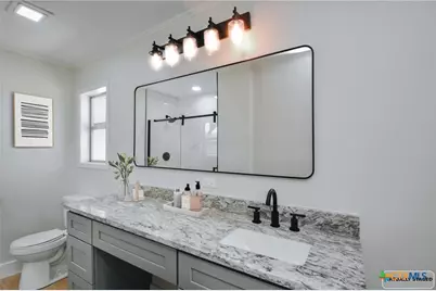 502 Berwick Street, Victoria, TX 77904 - Photo 30