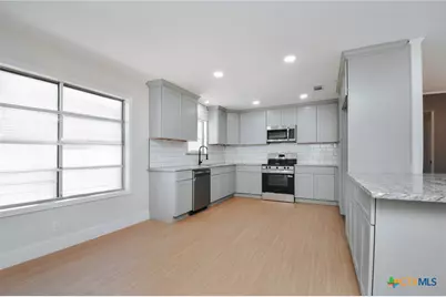 502 Berwick Street, Victoria, TX 77904 - Photo 12