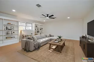 502 Berwick St, Victoria, TX 77904 - Photo 2