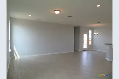 352 Blacktail Drive, New Braunfels, TX 78130 - Photo 4