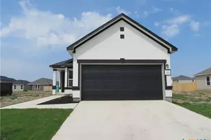 352 Blacktail Dr, New Braunfels, TX 78130 - Photo 1