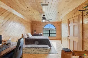 113 Spring Ranch Rd, Floresville, TX 78114 - Photo 38