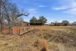 113 Spring Ranch Rd, Floresville, TX 78114 - Photo 12