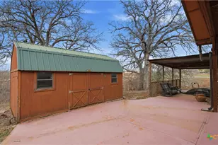 113 Spring Ranch Rd, Floresville, TX 78114 - Photo 8