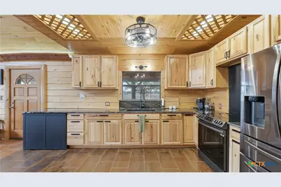 113 Spring Ranch Road, Floresville, TX 78114 - Photo 30