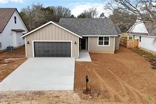 19 Summertime Cir, Wimberley, TX 78676 - Photo 2