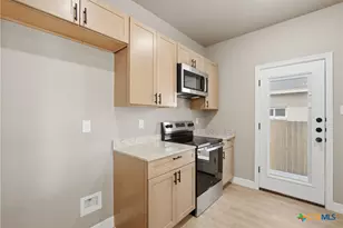 1311 Lone Pine Way, Killeen, TX 76543 - Photo 10