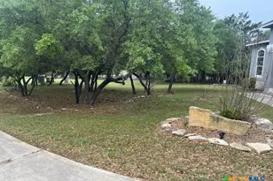 101 Cielo Vista, Canyon Lake, TX 78133 - Photo 4