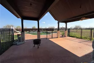 289 Jennifer Ln, Port Lavaca, TX 77979 - Photo 36