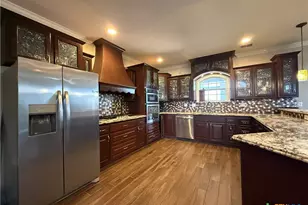 289 Jennifer Ln, Port Lavaca, TX 77979 - Photo 12