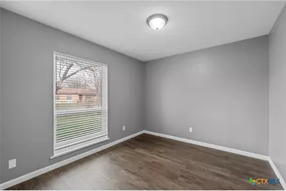 1009 E Avenue O, Belton, TX 76513 - Photo 8