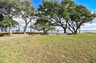 1535 Bayview Dr, Palacios, TX 77465 - Photo 26