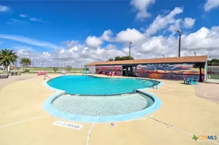 1535 Bayview Dr, Palacios, TX 77465 - Photo 30