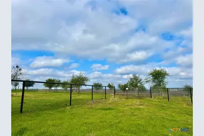1118 Cr 447, Waelder, TX 78959 - Photo 8