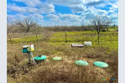 1118 Cr 447, Waelder, TX 78959 - Photo 4