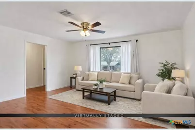 445 Granada Drive, New Braunfels, TX 78130 - Photo 8