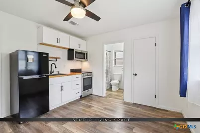 445 Granada Drive, New Braunfels, TX 78130 - Photo 26