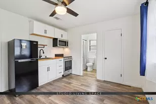 445 Granada Dr, New Braunfels, TX 78130 - Photo 26