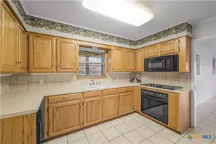 406 Blyth Rd, Victoria, TX 77904 - Photo 20