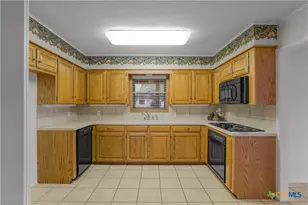 406 Blyth Rd, Victoria, TX 77904 - Photo 18