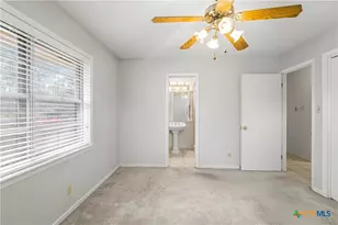 406 Blyth Rd, Victoria, TX 77904 - Photo 26