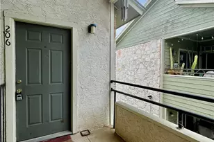 506 W San Antonio St, San Marcos, TX 78666 - Photo 2