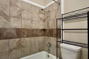 506 W San Antonio St, San Marcos, TX 78666 - Photo 10