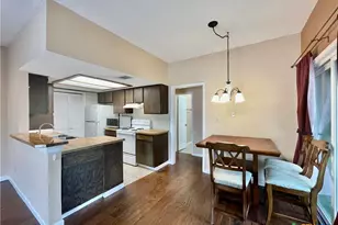 506 W San Antonio St, San Marcos, TX 78666 - Photo 6